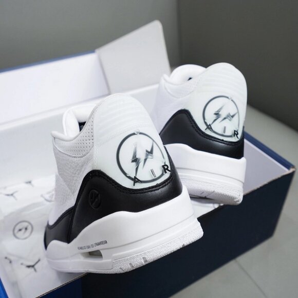 FRAGMENT DESIGN X AIR JORDAN 3 RETRO SP 'WHITE' - Picture 5 of 6